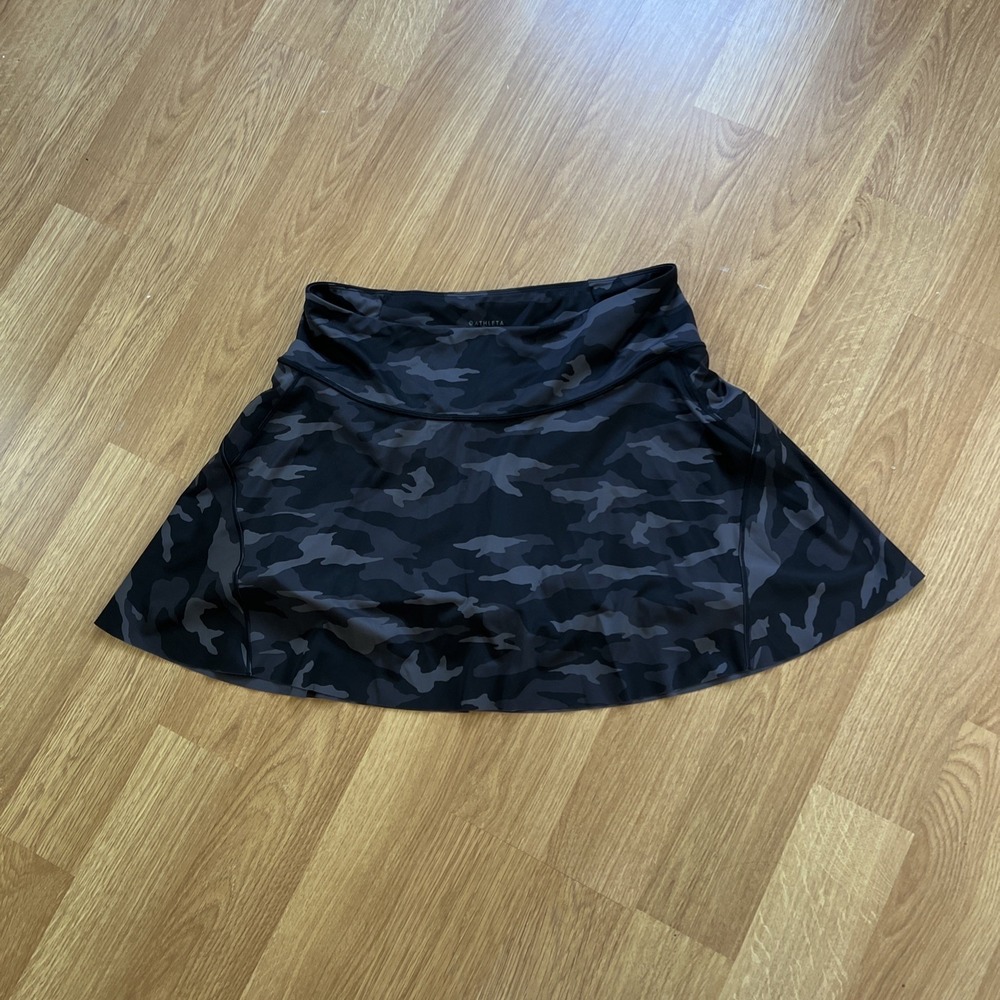 Athleta Womens Tennis Skort Size Large Black Camo Sporty Athletic Golf 15.5"